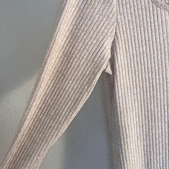 Old Navy Beige Ribbed Long Sleeve Dress - Picture 3 of 6